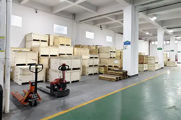 Packaging & Shipment